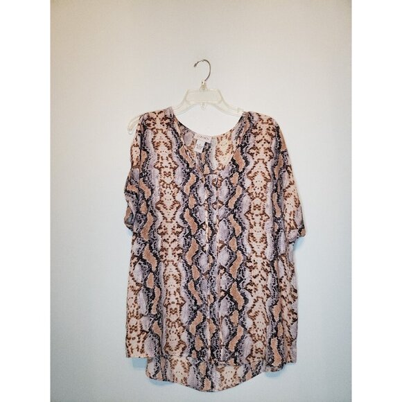Carmen Marc Valvo Tops - Carmen Marc Valvo Womens M Blouse Short Sleeve V Neck Snake Skin Gray Brown